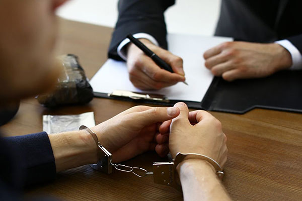 ضرورت مراجعه به بهترین وکیل کیفری در تبریز