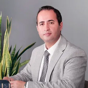 سعید صابر بهترین وکیل طلاق در کرج