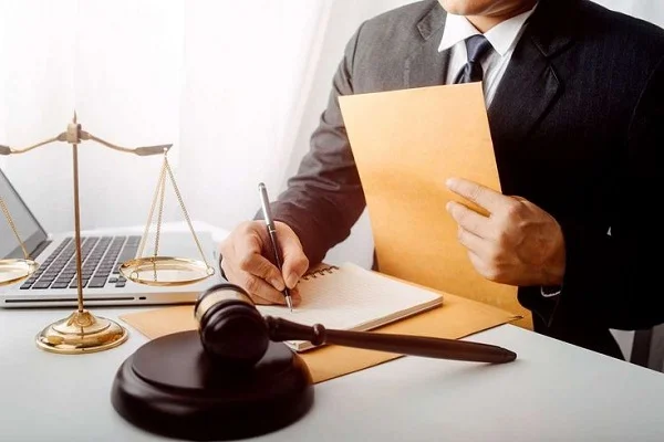 هزینه های وکیل کرج چقدر می باشد؟