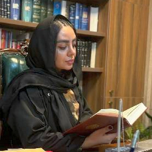 هما قدیانلو بهترین وکیل زن در کرج