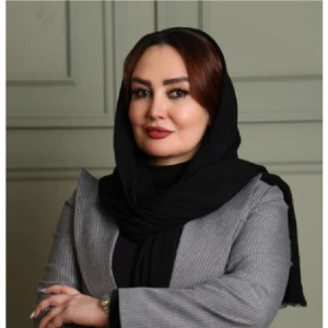 الهام قاسمی وکیل زن در تهران