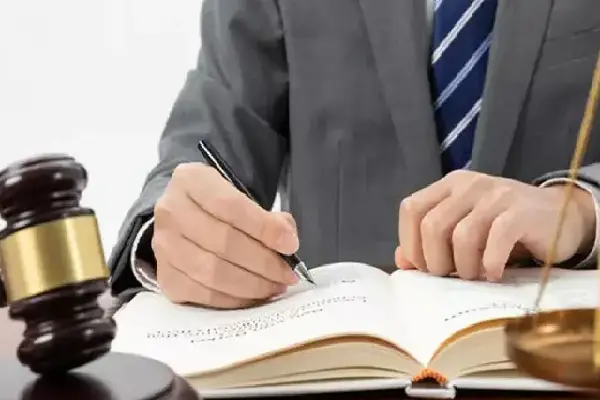 مهم ترین وظایف بهترین وکیل بیرجند