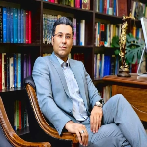 عباس شفیعی بهترین وکیل مشهد