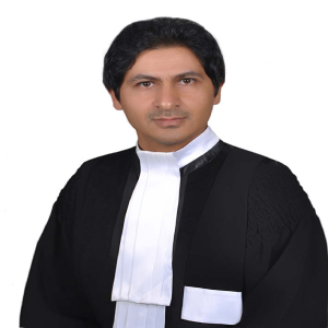 اسماعیل زنگنه بهترین وکیل ملکی در همدان
