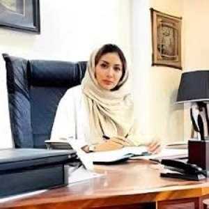 صدف عطاردی وکیل زن در تهران