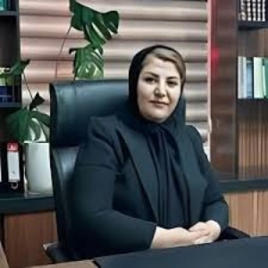 طیبه شیرافکن بهترین وکیل ملکی در همدان