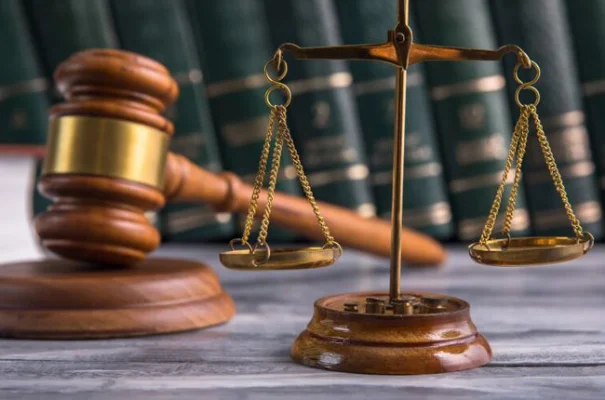 وکیل طلاق چه خدمات ضروری را انجام می دهد؟