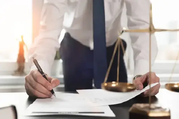 وظایف بهترین وکیل بوشهر