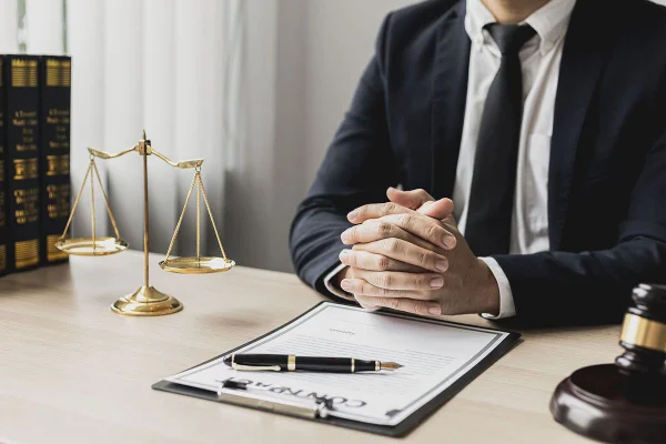 5 ویژگی بارز بهترین وکیل بوشهر