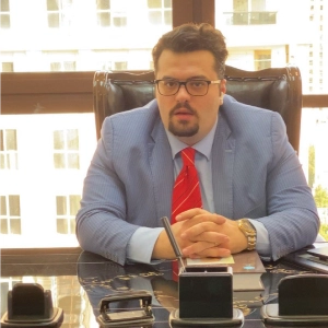 علیرضا مرادی بهترین وکیل فرمانیه