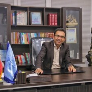بهمن هاشمی بهترین وکیل خانواده شیراز