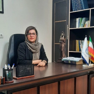 شیرین کاوه بهترین وکیل زن در اهواز