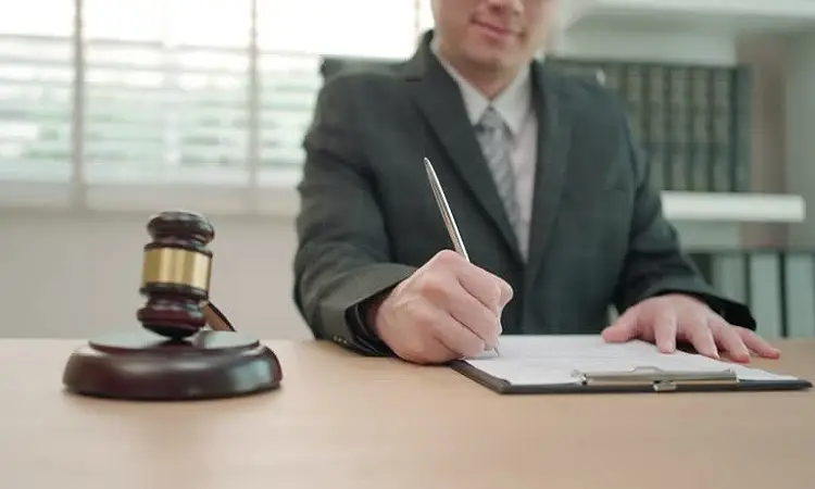 ویژگی های برتر وکلای متخصص در رامسر