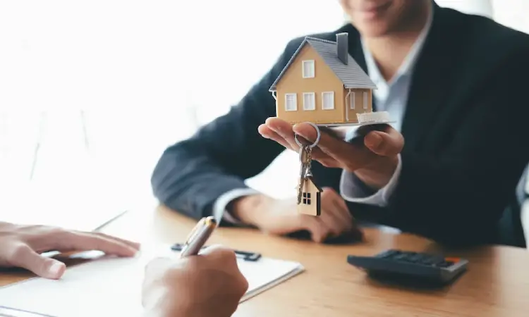 از چه روش هایی بهترین وکیل ملکی در کرمانشاه را برگزینیم؟
