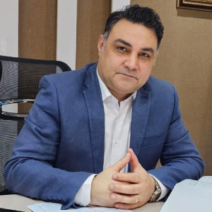 هادی میرزایی بهترین وکیل طلاق بندرعباس