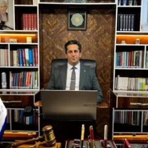 صمد ایرانشاهی بهترین وکیل پرند