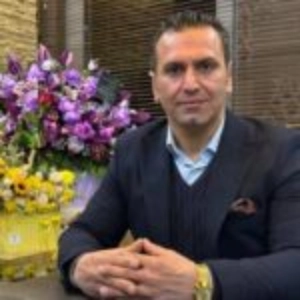 وحید غفارزاده بهترین وکیل ملکی در قم