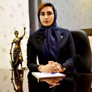 زهرا حق شناس بهترین وکیل اصفهان