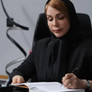 زهره رستگار بهترین وکیل زن در ایران