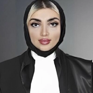 آتوسا ولایتی بهترین وکیل فردیس