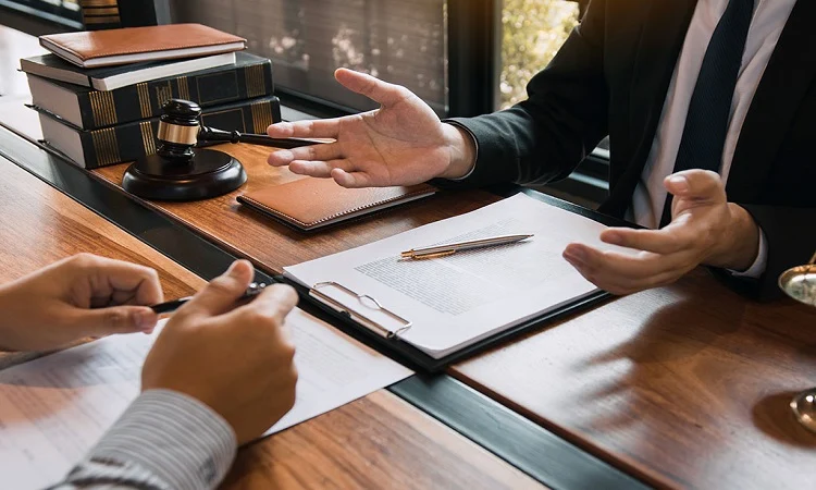 آیا مشاوره با بهترین وکیل خانواده در خرم آباد موثر می باشد؟