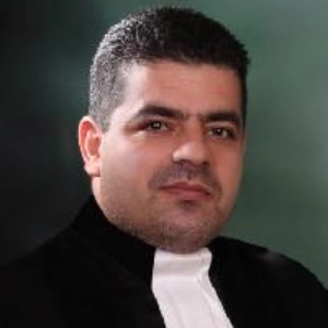 کاظم عربی بهترین وکیل ساوه