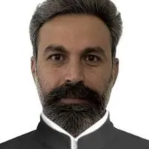 وحید وارسته نیا بهترین وکیل سیدخندان