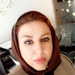 زهره بقائی بهترین وکیل خمینی شهر