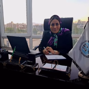 فاطمه عباسی بهترین وکیل زن در قزوین
