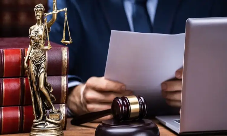 تخصص های بهترین وکیل کمال شهر چیست؟