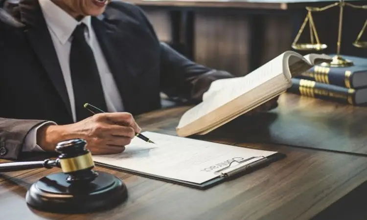 زمینه های فعالیت بهترین وکیل یافت آباد