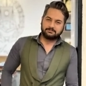 میلاد حسین زاده بهترین وکیل نظرآباد