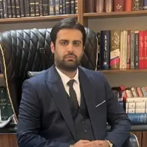 روزبه مودت بهترین وکیل ملکی در نوشهر