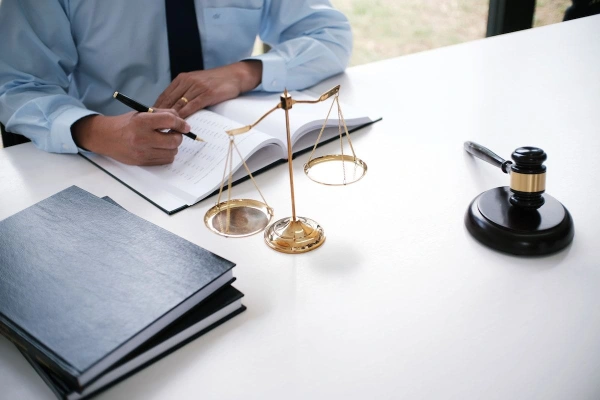 بهترین وکیل زن در ایلام چه وظایفی دارد؟