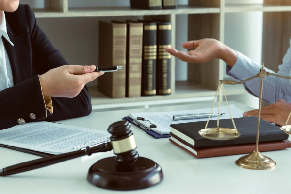 5 نکته کلیدی برای انتخاب وکیل پایه یک خرمشهر