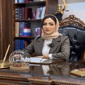 زینب عبدی بهترین وکیل رباط کریم