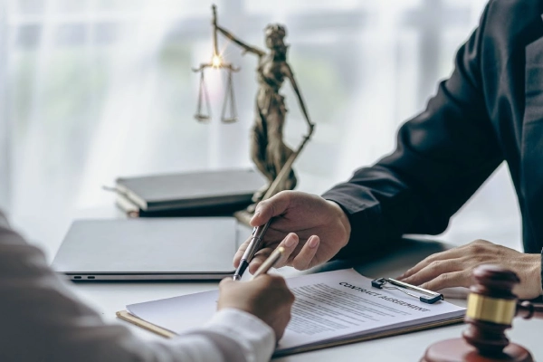 چگونه بهترین وکیل کیفری در شهریار را انتخاب کنیم؟