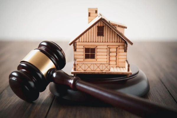 ویژگی های بهترین وکیل ملکی سعادت آباد