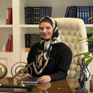 فاطمه سعیدی بهترین وکیل کلاهبرداری در تهران