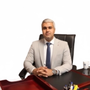 دکتر محمد نقی زاده بهترین وکیل مرکز تهران