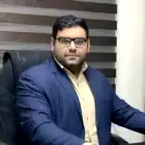 مجتبی شمسی پور - بهترین وکلای خانواده در آبادان