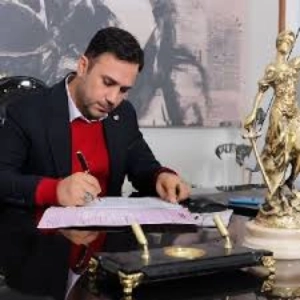 سعید نقدی بهترین وکیل پایه یک دادگستری در تهران