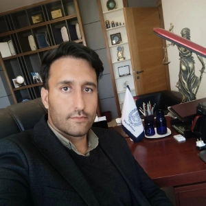 علی زارع بهترین وکیل ارث در شیراز