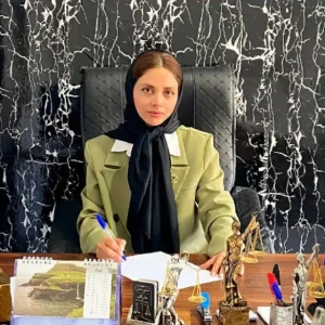 مائده چهرازی بهترین وکیل اسناد رسمی در کرج