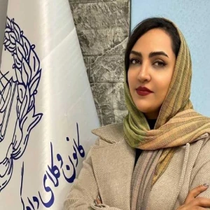 مهشید مهدوی پناه بهترین وکیل اسناد رسمی در کرج