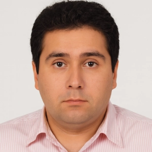 محسن منوچهری بهترین وکیل الوند
