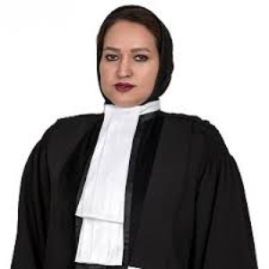 نازیلا همتی سردرود بهترین وکیل ارث در تبریز