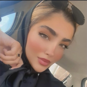 شعله یزدانی بهترین وکیل پایه یک دادگستری در اصفهان