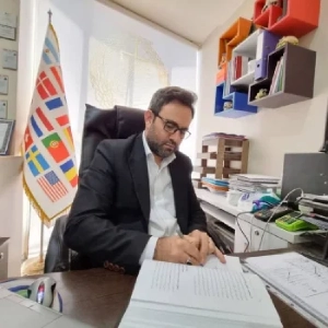 سید وحید سید جلیلی بهترین وکیل پایه یک دادگستری در کرج