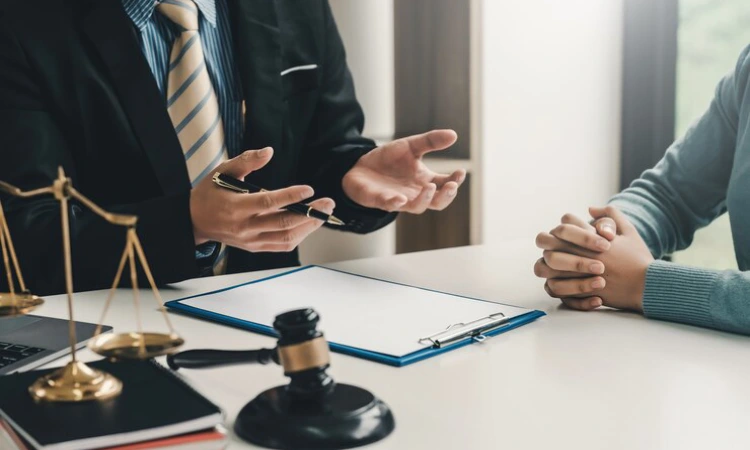 معیارهای لازم برای انتخاب بهترین وکیل پایه یک دادگستری کرج